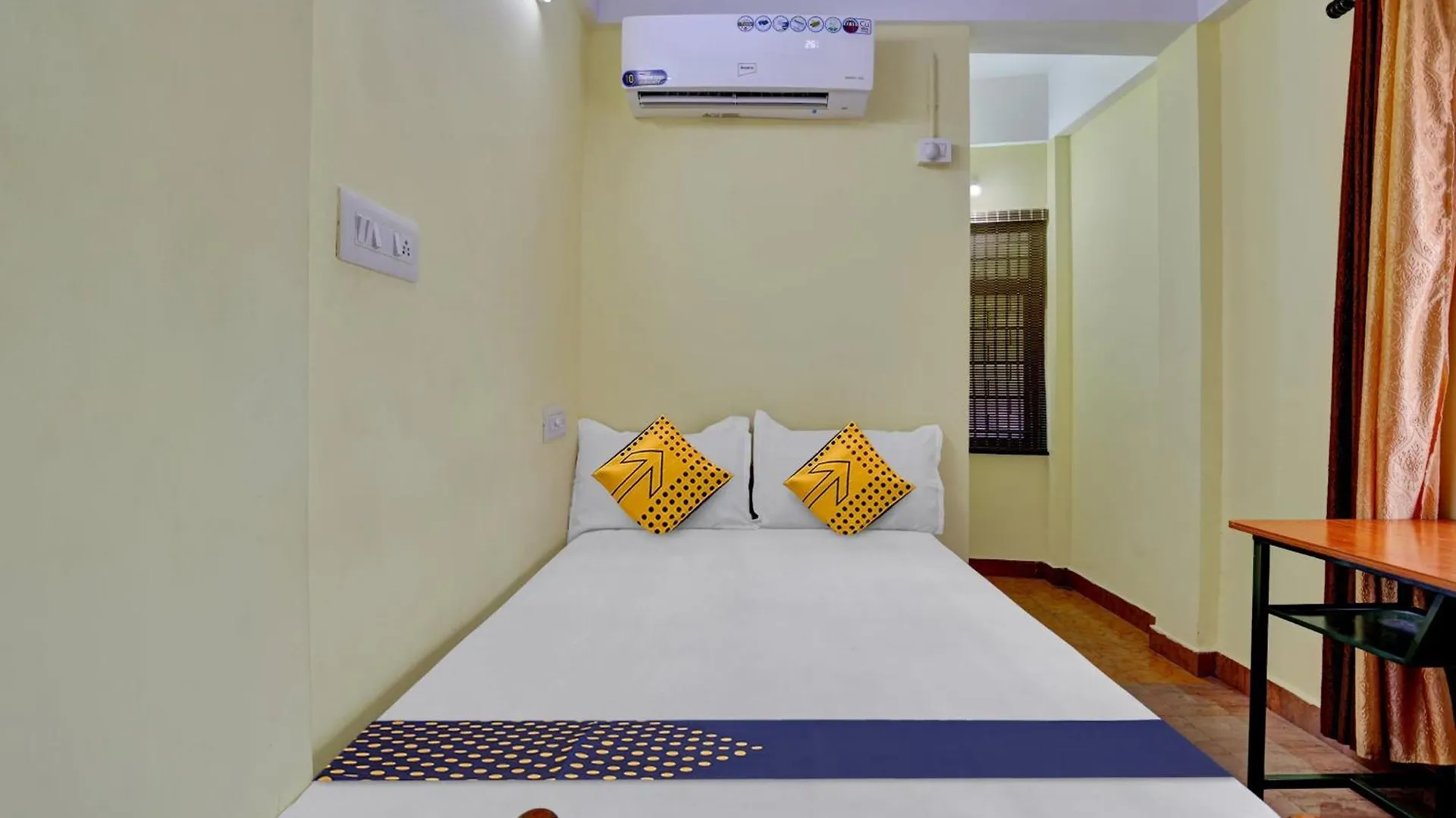 Spot On 81230 J Square Hotel Thiruvananthapuram 3*,  India